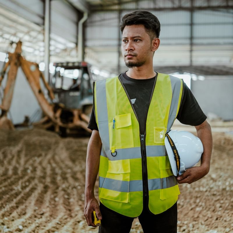 Male building engineer providing VCAT dispute expert reports in Melbourne